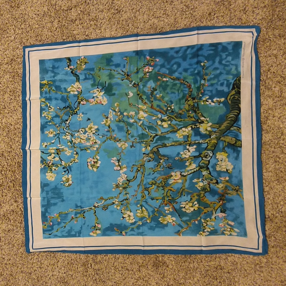 Vincent's Blooming Almondbranch Scarf
